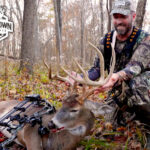 8-yard Bow Kill on a Huge Kentucky Whitetail